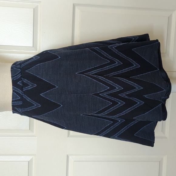 Anthropologie Textured Chevron Midi Skirt - Picture 7 of 11